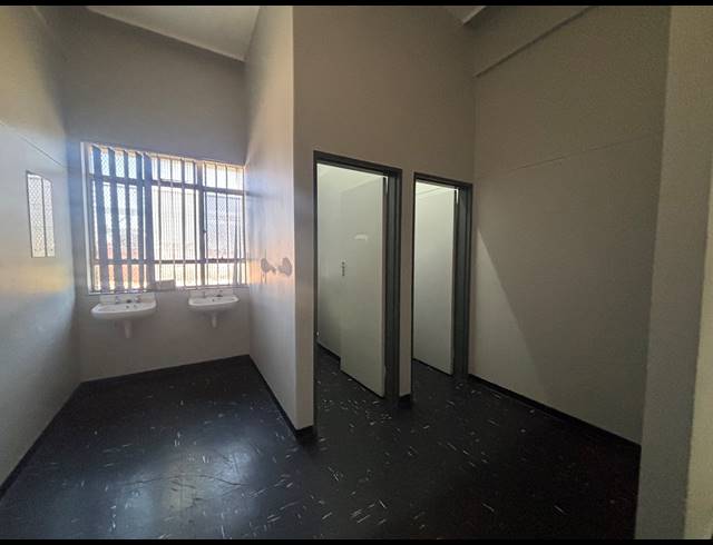 531M² WAREHOUSE TO LET IN ELSIES RIVER INDUSTRIAL